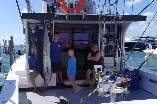 Private fishing charter Boat 48ft 12 pax Good Marlin and Sailfish - The 4-Hour Flow (and Why It Can Feel Longer)