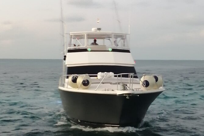 Private Full Day Tour by Yatch in Cancún - Drinks, snacks, and what the all-in bundle really covers