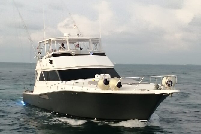 Private Full Day Tour by Yatch in Cancún - Yacht comfort for groups up to 15