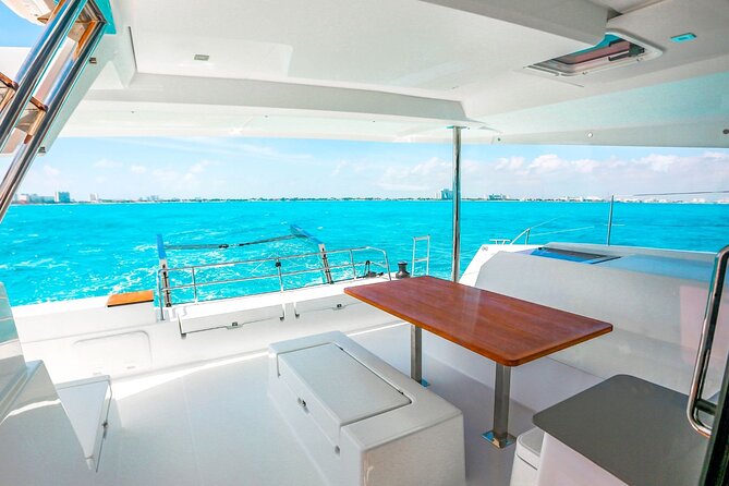 Private Luxury Catamaran Cancun to Isla Mujeres | For up to 30 pp - A private group for up to 30 people, and why size changes the feel