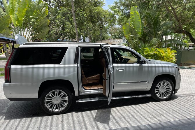 Private Luxury Transfer from Airport to Playa del Carmen - What the Driver Interaction Looks Like When It Goes Right
