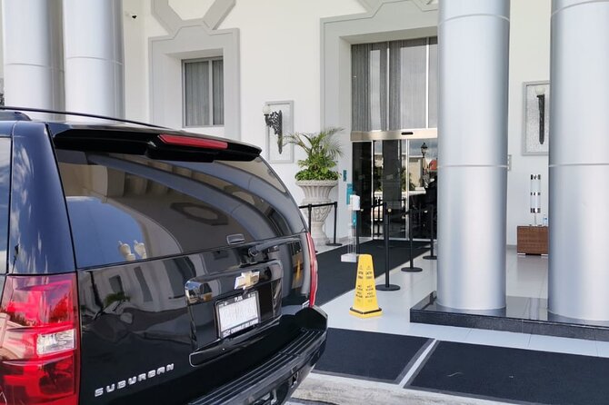 Private luxury transportation from CUN Airport to Playa del Carmen - What makes it work in real life: communication and punctuality