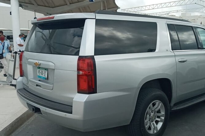 Private luxury transportation from CUN Airport to Puerto Morelos - The Most Important Detail: Communication and Waiting Times