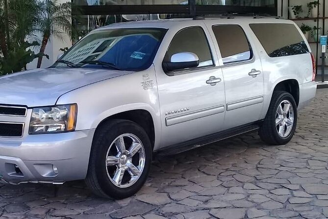 Private luxury transportation from CUN Airport to Puerto Morelos - Value Check on $54 Per Person for a Private Transfer