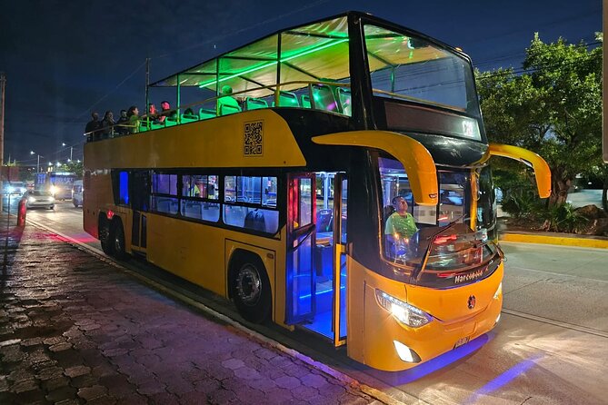 Private Party Bus Loop in Cancun - Why a Cancun party bus loop beats lining up at clubs