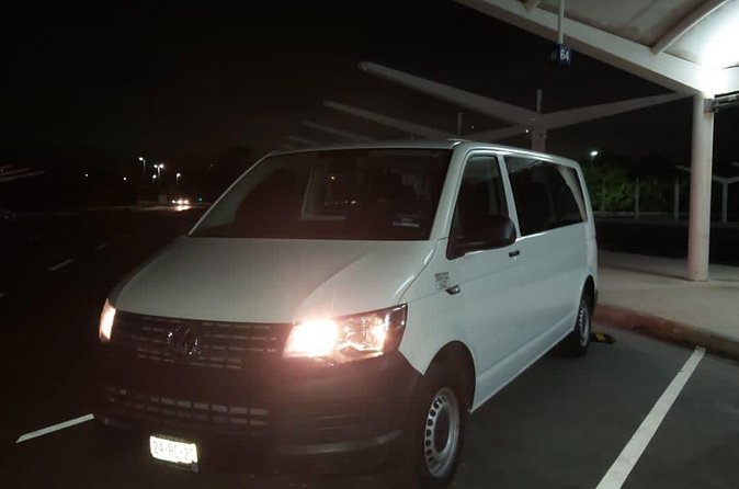 Private Roundtrip Transportation CUN Airport-Puerto Morelos - Comfort details in a 40 to 60 minute ride