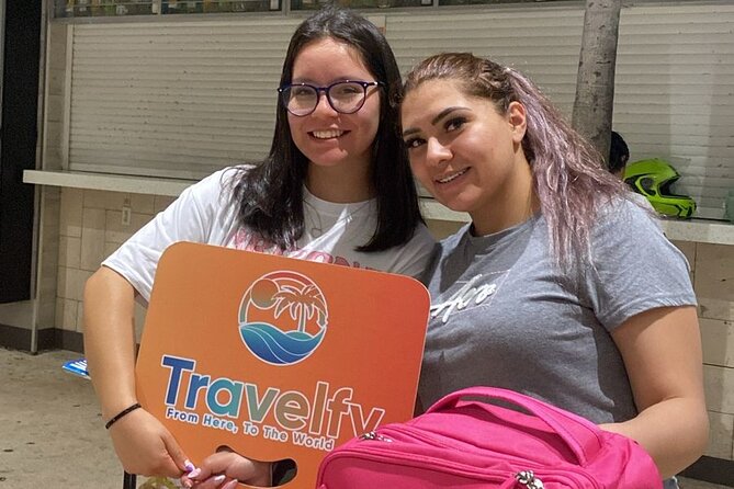 Private roundtrip transportation from Cancun airport to hotels - Vehicles, comfort, and luggage: what to expect once you’re inside