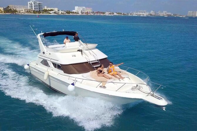Private SeaRay 47ft Yacht Rental Cancun 23P6 - Price and Value: Is $260 a Smart Deal for Your Group?