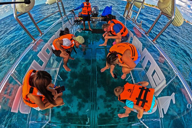 Private Tour Isla Mujeres excursion in Transparent Boat - La Carbonera and the Isla Mujeres Entrance Channel