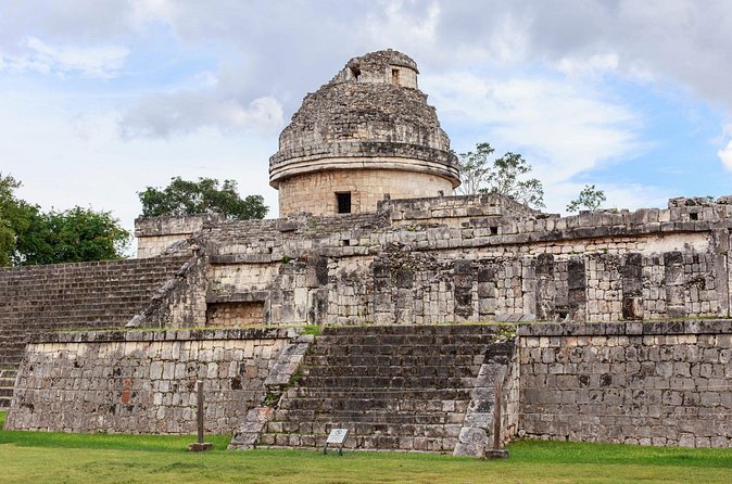 Private Tour Of Chitzen Itza with a Licensed Guide - El Caracol Observatory, and Why Snail Matters