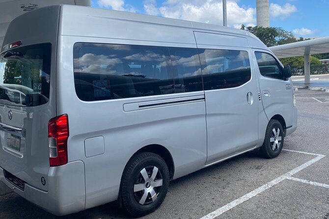 Private Transfer from Cancun Airport to Cancun Hotels - The Pickup Moment, Step-by-Step