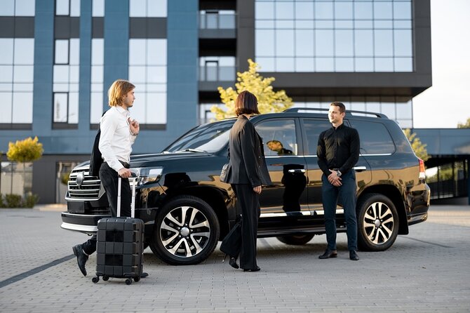 Private Transfer to and from CUN Cancun International Airport - Why a private CUN airport transfer saves your first hour in Cancun