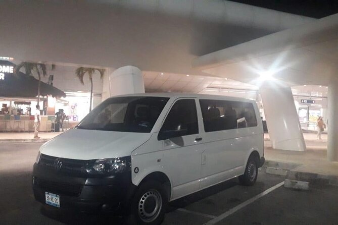 Private transportation from CUN Airport to Cancun Hotel Zone - Driver personalities: friendly, but check the pickup point early