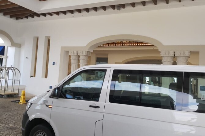 Private transportation from CUN Airport to Playa del Carmen - Who This Transfer Suits Best