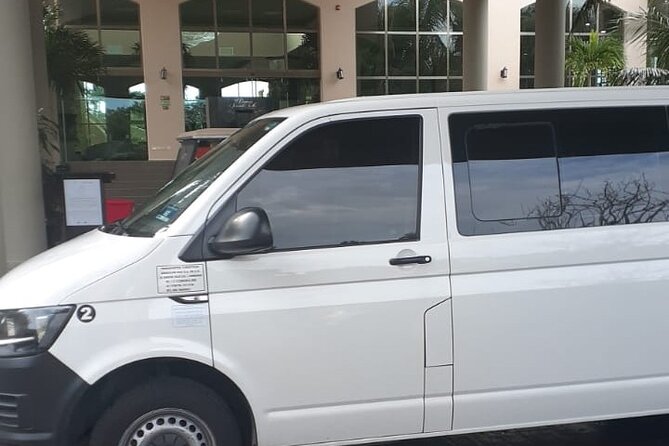 Private transportation from CUN Airport to Puerto Aventuras and Akumal - When Terminal Changes Become a Cost Issue (and how to avoid it)
