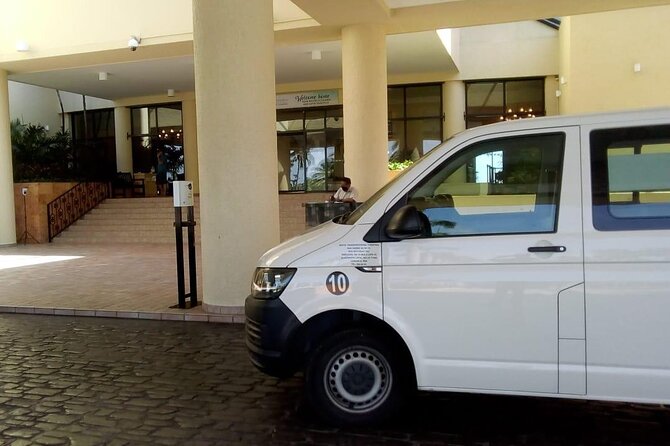Private transportation from CUN Airport to Puerto Aventuras and Akumal - Reviews in plain terms: the service pattern you can expect