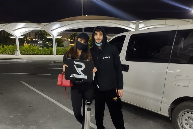 Private transportation one way Airport Cancun-Tulum Center - Value vs taxis or car hire: why private wins in the real world