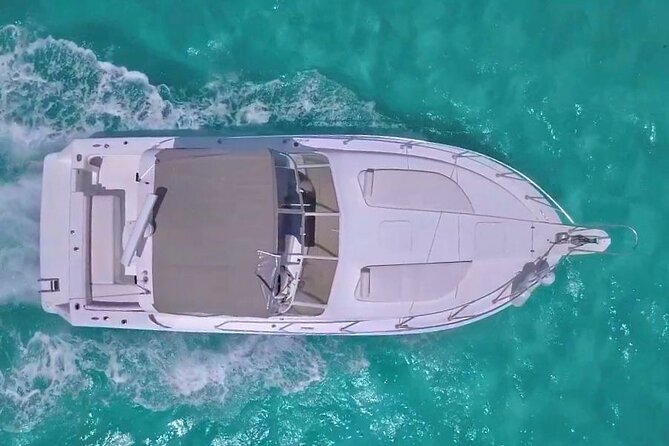 Private Yacht Cancun 42ft up to 8 people - Key things to know before you board