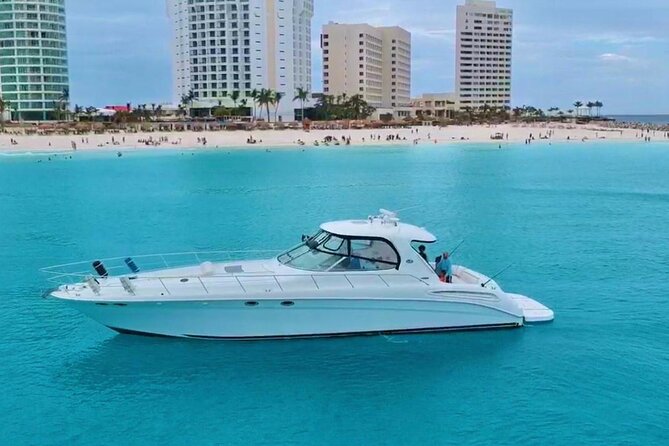 Private Yacht SEARAY SUNDANCER 60ft up to 20 pax 23P1 - A 60-foot SEARAY SUNDANCER private yacht for up to 20