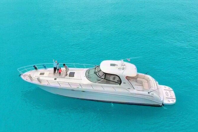 Private Yacht SEARAY SUNDANCER 60ft up to 20 pax 23P1 - Crew and onboard vibe: quick boarding, attentive service
