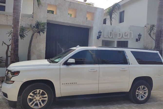 Puerto Morelos Luxury Transportation From & To Cancun Airport - Luxury van comfort, small-group size, and what that means for you