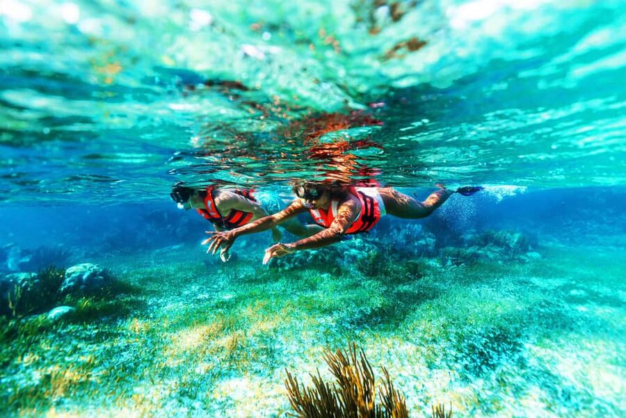 Puerto Morelos: Snorkel, Town Walk, Tequila & Beach Lunch - Lunch by the beach at Boquinete, plus what costs extra