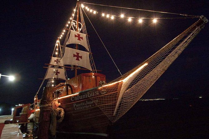 Romantic Dinner on a Spanish Galeon in Cancun - Dinner choices and open bar: what you’ll eat and drink