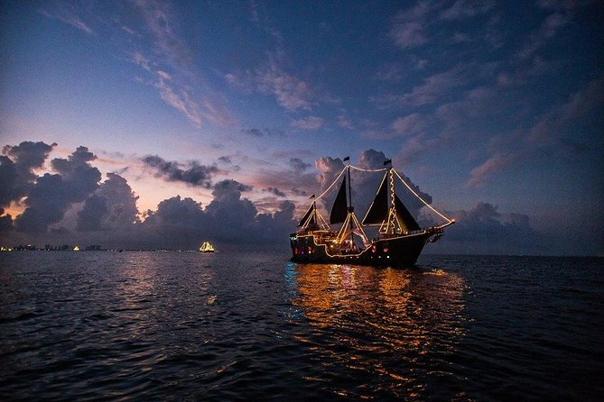 Romantic Dinner on a Spanish Galeon in Cancun - Price and value: is $95 per person worth it?