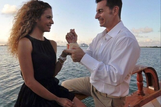 Romantic Experience Sunset Dinner Columbus in Cancun (2x1 price) - Price Value: What 2-for-1 Means Here, and What Costs Extra