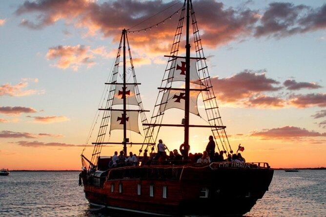 Romantic Experience Sunset Dinner Columbus in Cancun (2x1 price) - Who Should Book This Sunset Dinner Cruise