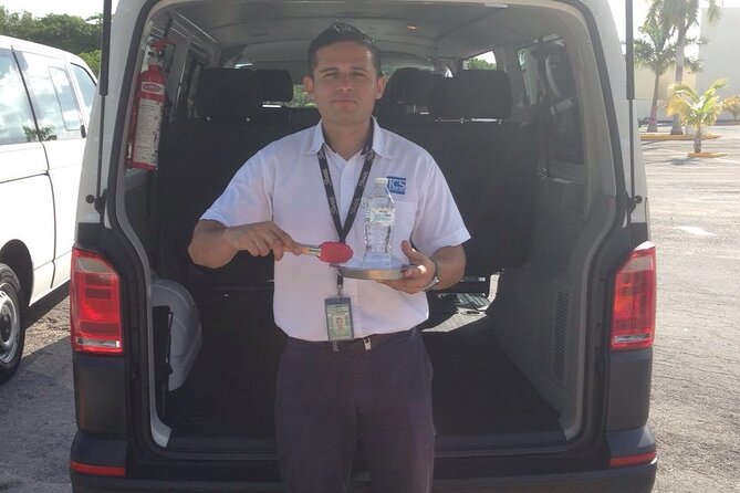 Round private transfer Airport- Akumal - Airport. - Arrival in Akumal: Fast Drop-Off, Less Stress