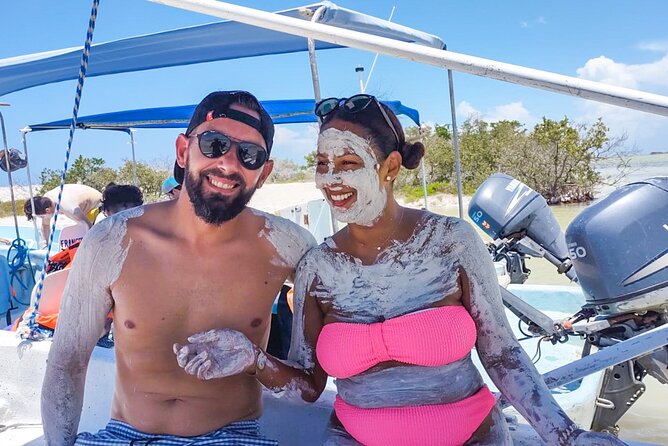 Safari in Rio Lagartos, Coloradas and Mayan Bath - Las Coloradas pink lakes, photos, and how the color can vary