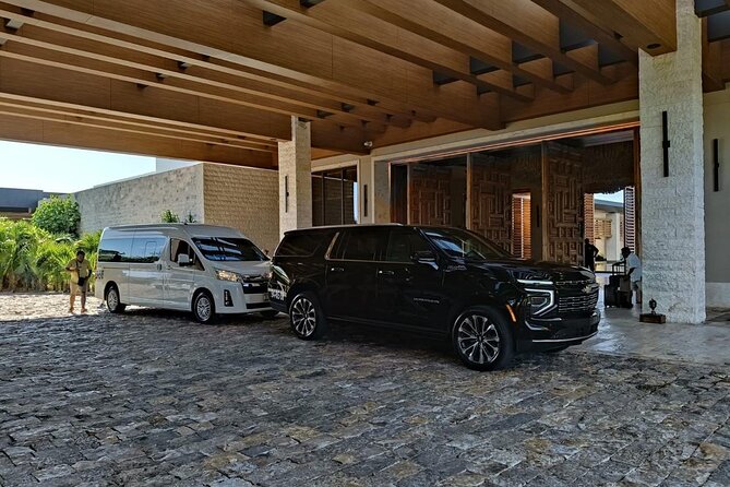 Safe and Comfortable Riviera Maya Transfers - Airport Meet and Luggage Help, Up Close With the Team