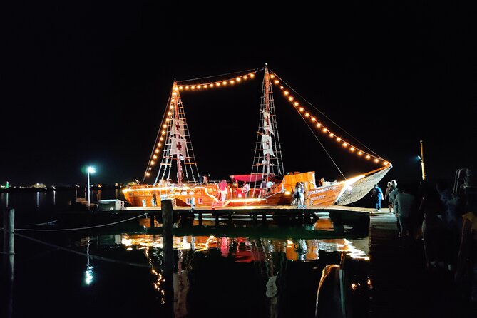 Sail Under Light of the Moon & Enjoy a Romantic Dinner in Spanish Galleon - The Dinner Cruise Itinerary: What Happens at Stop 1