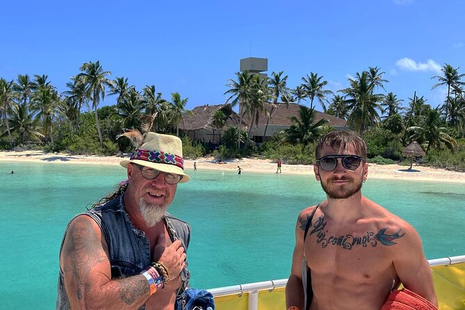 Sailing at Isla Contoy & Isla Mujeres! Snorkel at Ixlache Reef - Getting the timing right: a full 10 hours that still feels structured