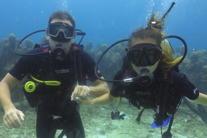 Scuba Diving (1st time) in Cancun Beginner's WELCOMED! - Safety mindset: calm water, strict rules, and a very small team