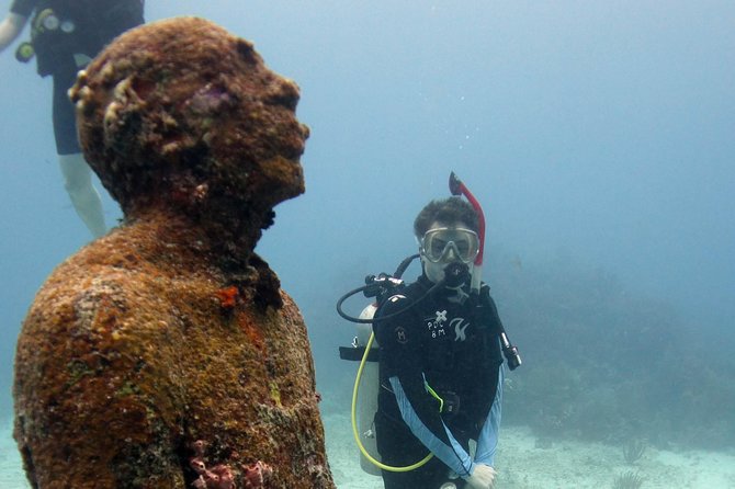 Scuba diving at MUSA the underwater museum for certified divers - Tank 2 at Manchones reef: the other side of the museum