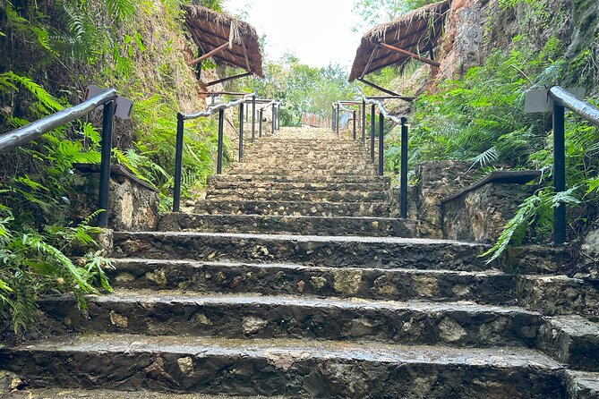 Small Group Tour to Chichen Itza, Cenote and Coba from Cancun - Group size and guide quality: the difference between facts and lectures