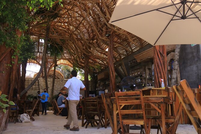 Snorkeling Adventure in Puerto Morelos - Getting to the boat: where seaweed and shoes come into play