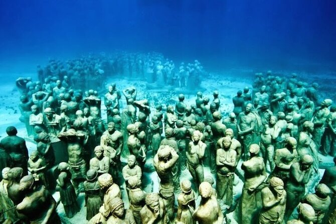 Snorkeling in Isla Mujeres and Underwater Museum - The boat ride: short, fun when calm, and real when it turns rough