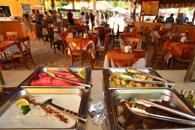 Special offer COMBO 2x1 (Tour to Isla Mujeres and Chichén Itzá ) for 1 price! - Cenote Noolha by Chichikán: swim in cool natural waters and eat Mexican-style buffet