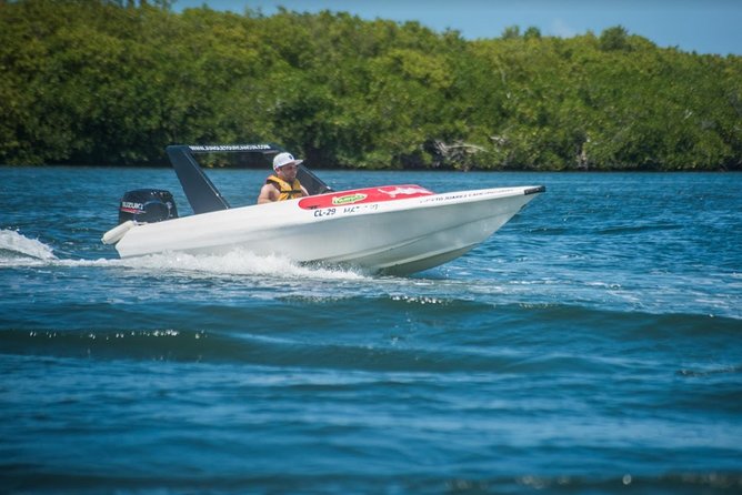 Speedboat and snorkel tour: Single Passenger Boat - Arriving at Jungle Tour Adventure Cancun and Getting Briefed