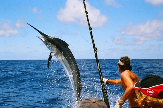 Sport Fishing at the Caribbean Sea. Enjoy an amazing time with friends & family - Trolling for the big bite, then switching to bottom fishing