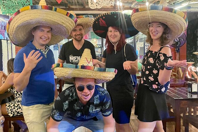 Tacos Y Marquesitas Tour Cancún - The first stop around Parque: city stories before the first bite