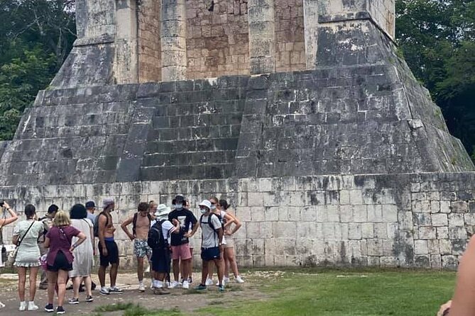 Tour to Chichen Itza & Cenotes Ik kill & Hubiku from Cancun - Cenote Ik Kil: The Big Scenic Swim Break