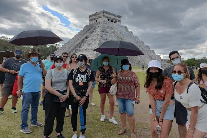 Tour to Chichen Itza & Cenotes Ik kill & Hubiku from Cancun - Valladolid Stop: Quick Streets, Church Views, and Photo Time