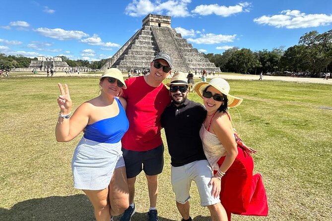 Tour to Chichen Itza-Tickets, food and cenote - Transportation and group size: comfort for a long haul