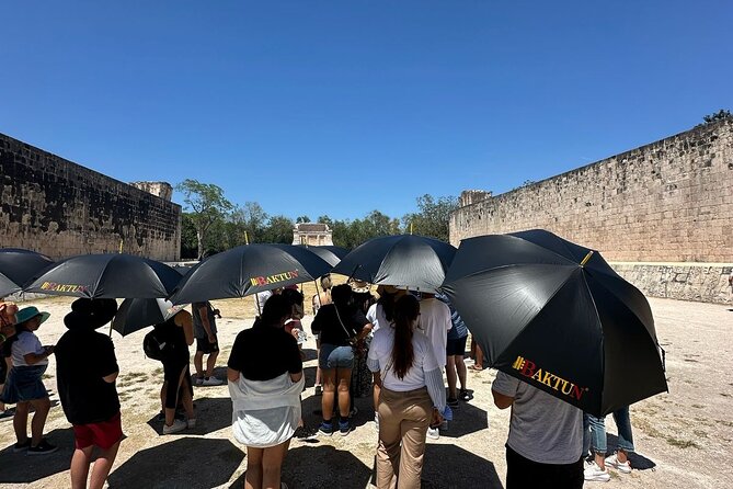Tour to Chichen Itza-Tickets, food and cenote - The bilingual experience: when you need to focus, and when you can relax