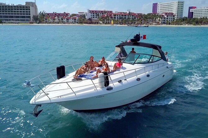 Tour to Isla Mujeres on Premium Yachts from Cancun - Key highlights