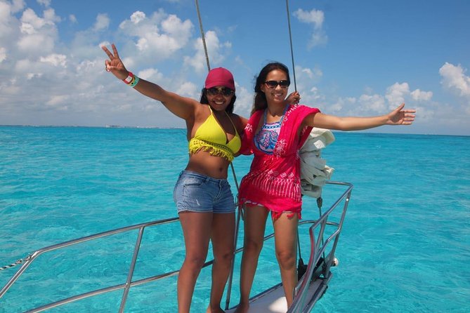 Trimaran La Lupita,Sail Away to Isla Mujeres from Cancun - Price and logistics: what $49.99 really turns into